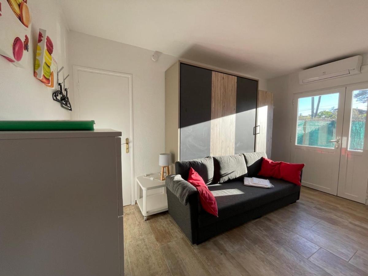 Le Club Des Cigales Apartman Hyères Kültér fotó