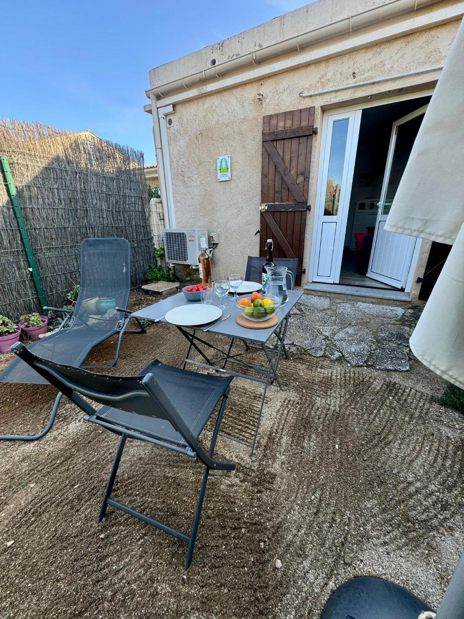Le Club Des Cigales Apartman Hyères Kültér fotó