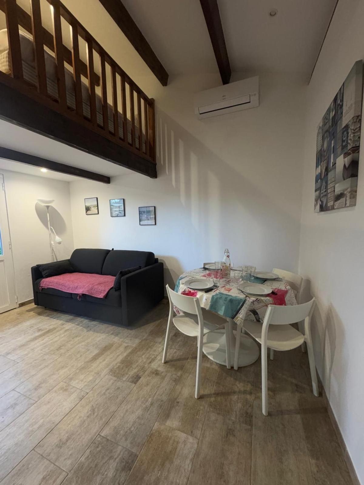 Le Club Des Cigales Apartman Hyères Kültér fotó