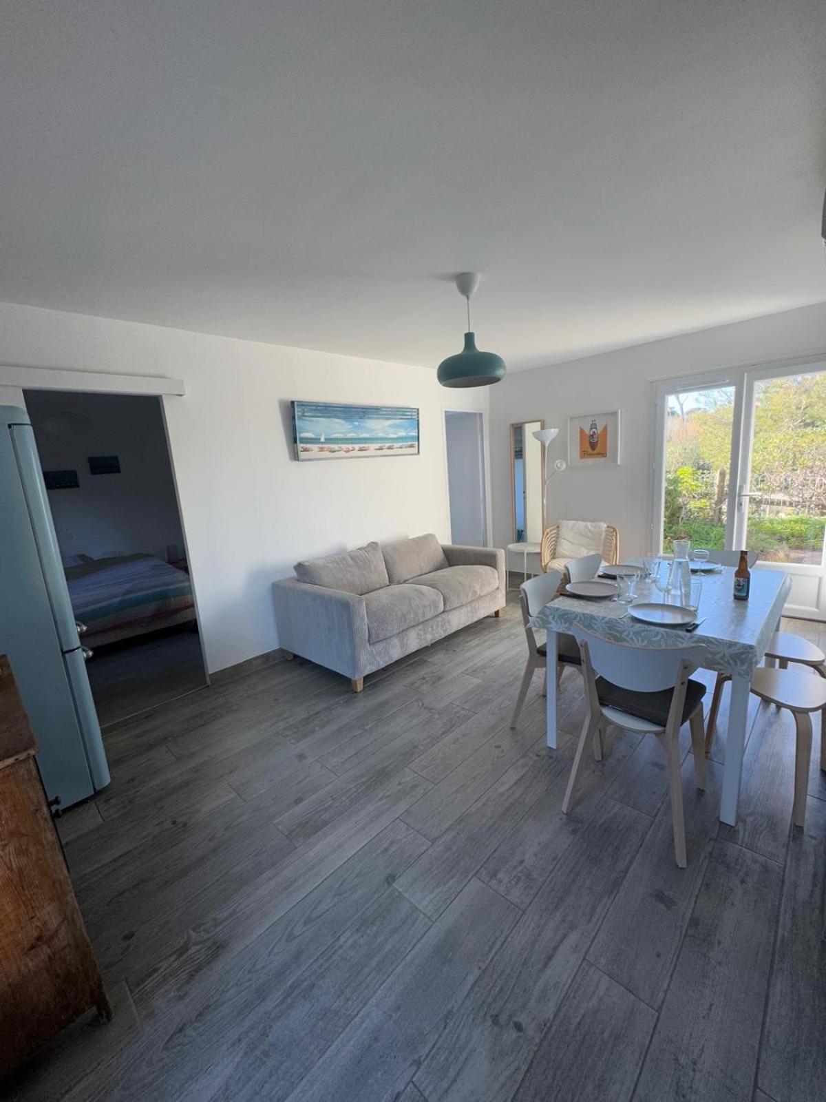 Le Club Des Cigales Apartman Hyères Kültér fotó