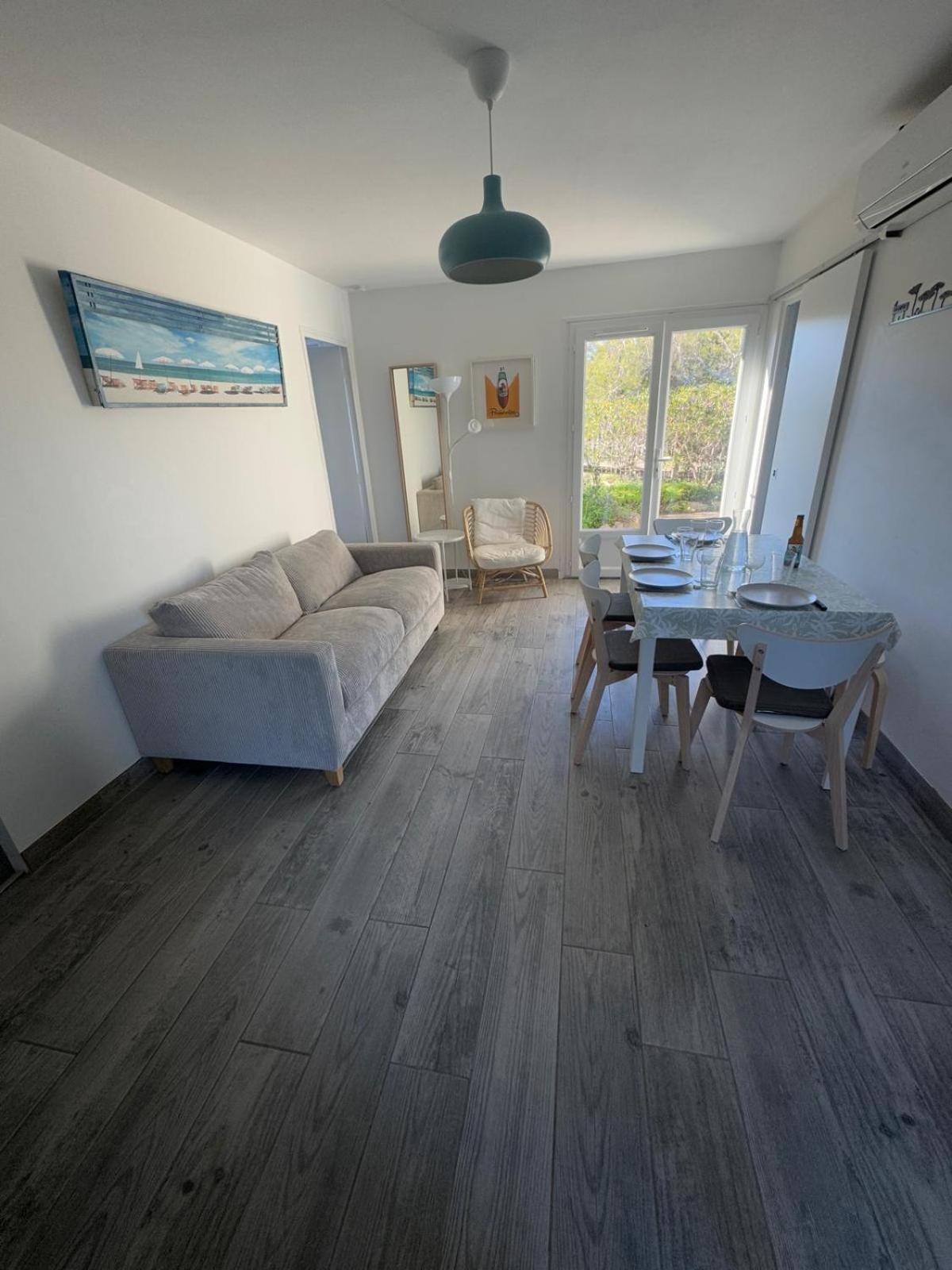 Le Club Des Cigales Apartman Hyères Kültér fotó